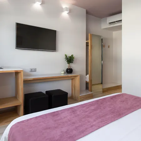 Ξενοδοχείο Be My Guest 3*